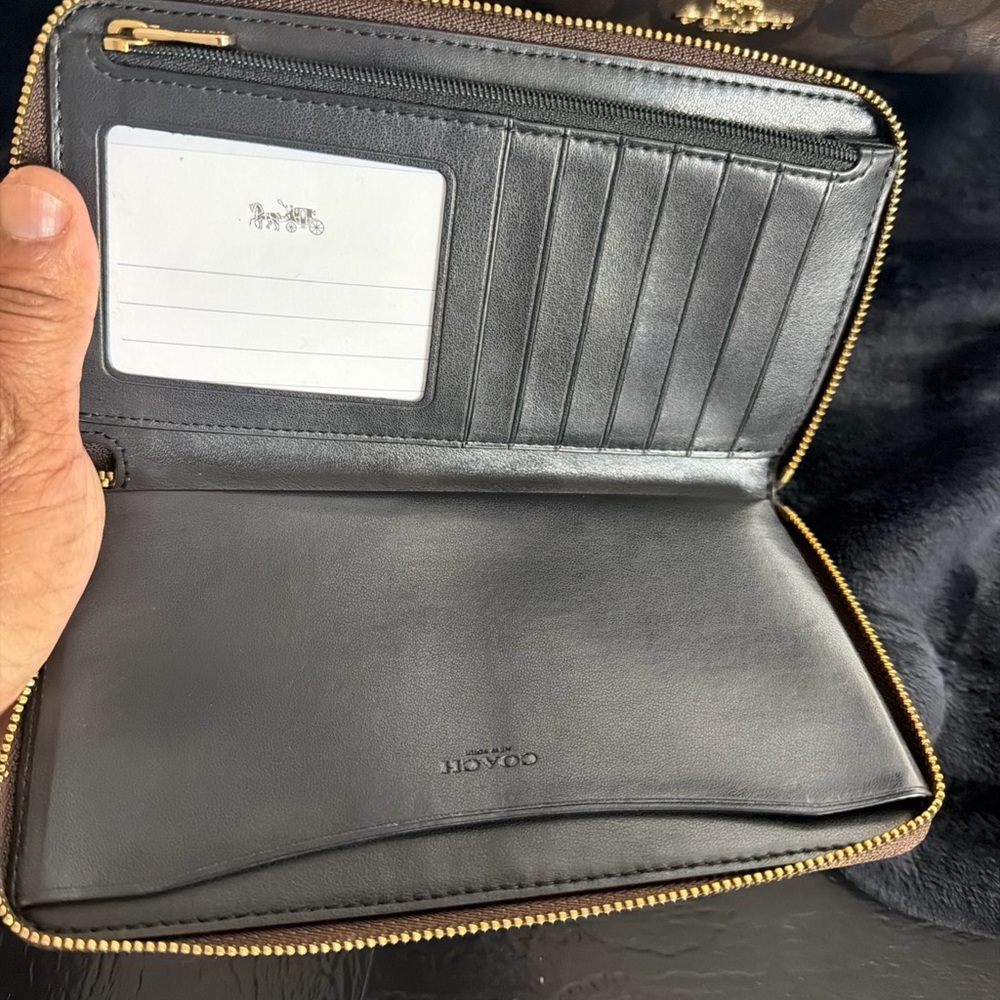 Coach Signature Brown Backpack and Wallet - Picture 5 of 16